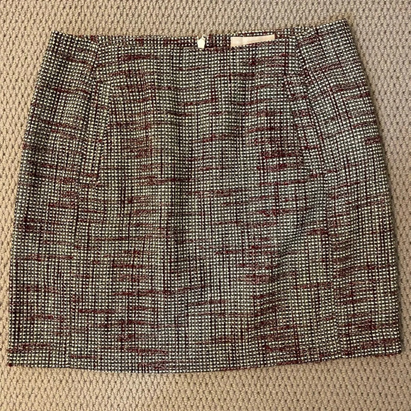 NWT Banana Republic 6P tweed / boucle skirt.  Black, red, ivory.  Front pockets - Picture 2 of 8
